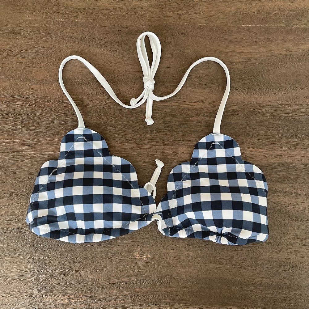 NWOT Abercrombie & Fitch Gingham Print Scallop Edge Bikini Top (Size L)